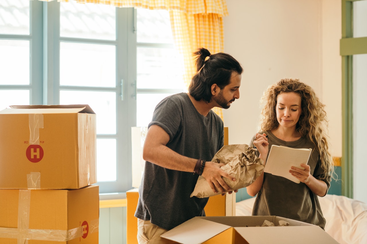 Organization Tips for Moving in With Your S/O