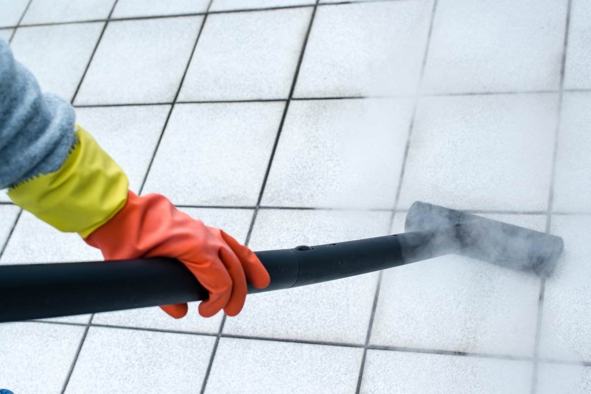 grout cleaning with high-pressure steam
