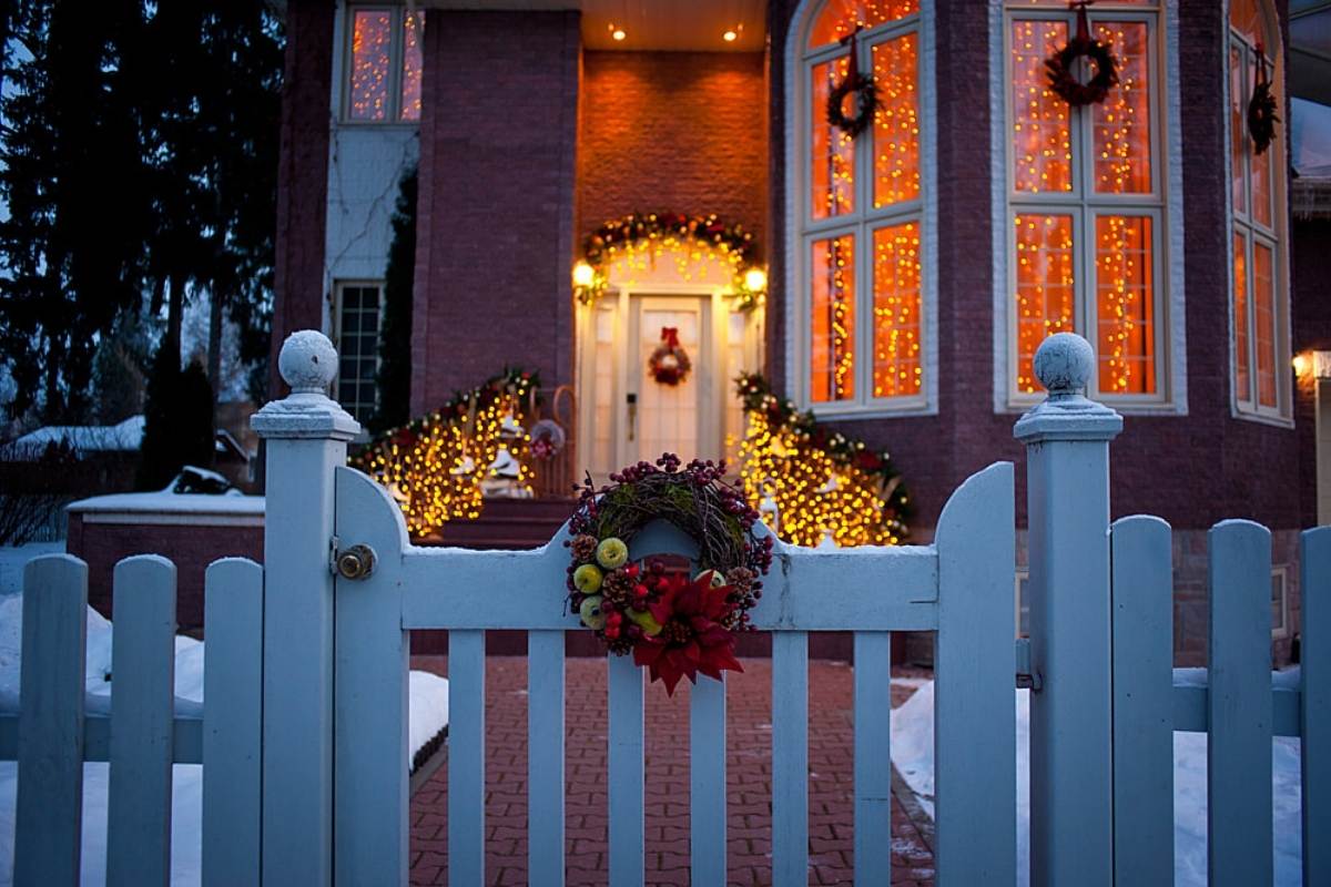 Christmas front porch decor with lights